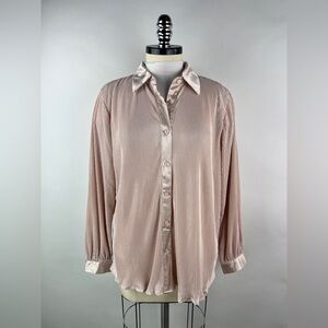 💚 3474. Plisse Button Front Blouse